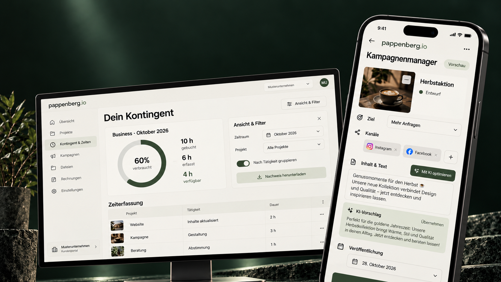 Illustrative Pappenberg.io-Produktvorschau: Das Kundenportal auf einem Monitor links; rechts ragt die große Smartphone-Ansicht des Kampagnenmanagers über den Monitor hinaus. Das Pappenberg.io-Logo ist auf beiden Geräten zu sehen.